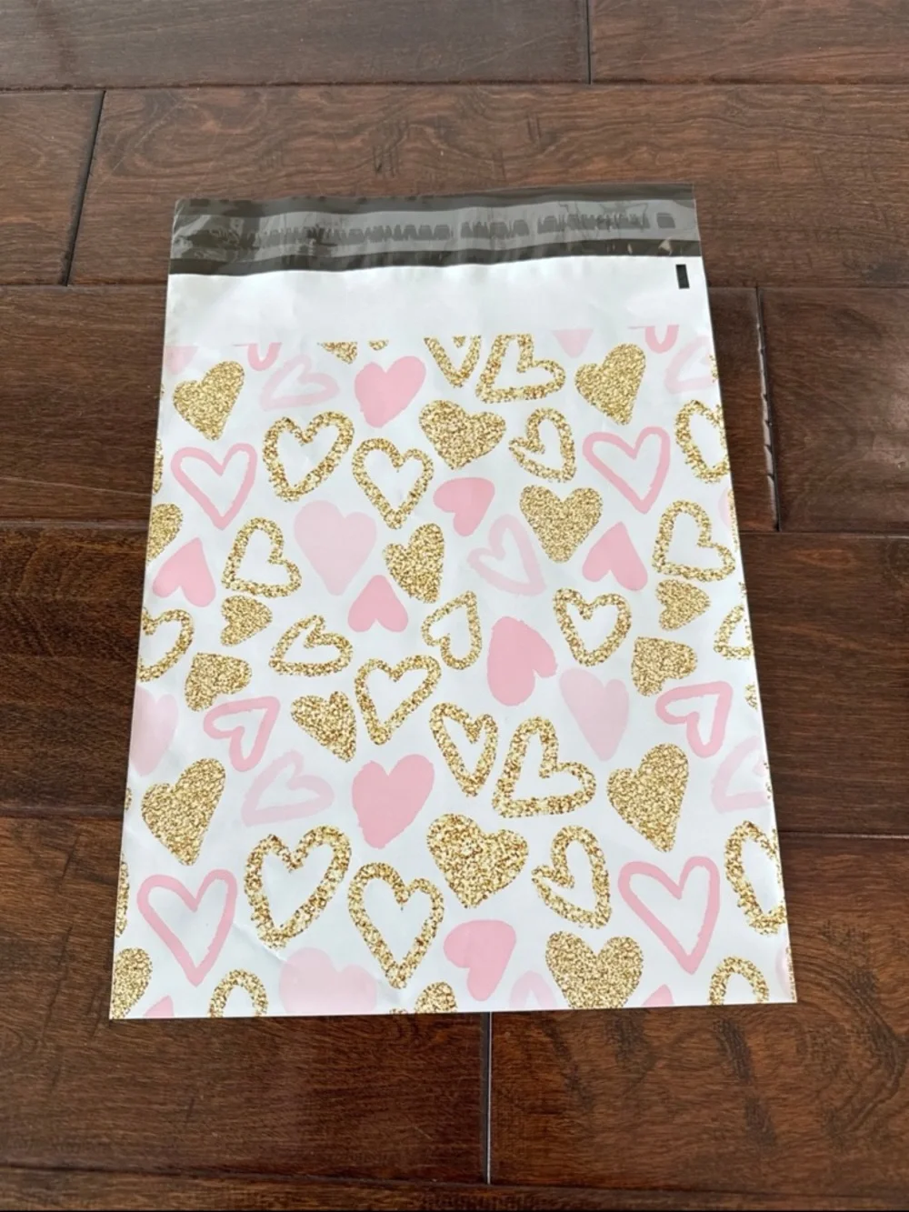 40 Pack - 10x13” Beautiful Mix of 4 Heart ❤️ Patterns Poly Mailers (10 Each)